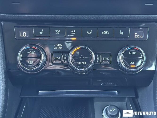 Skoda Superb 43 interauto-car