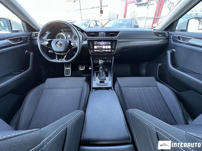 Skoda Superb 38 interauto-car