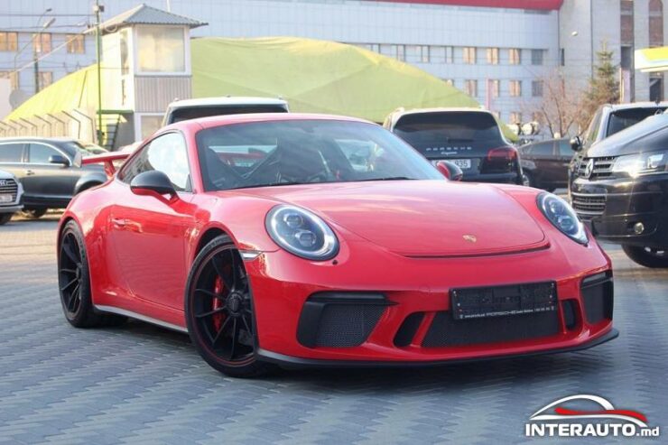 Porsche 911 GT3 21 interauto-car