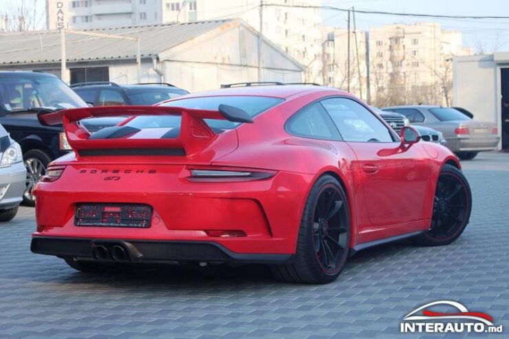 Porsche 911 GT3 24 interauto-car