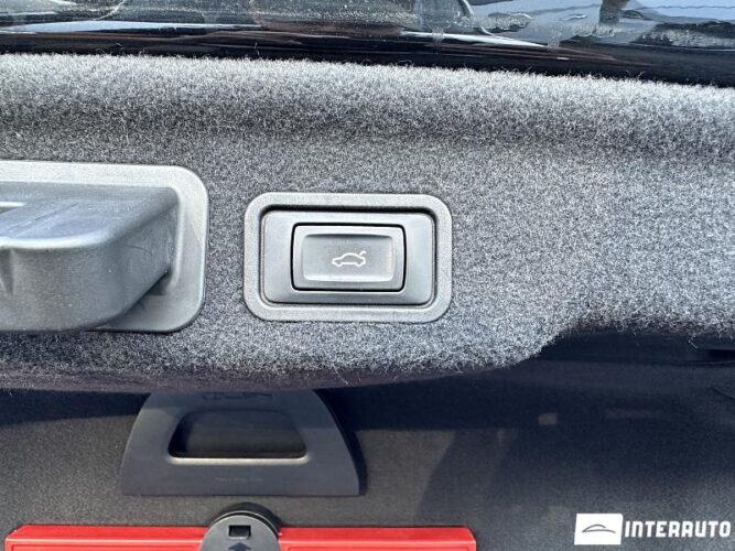 Audi A8 69 interauto-car