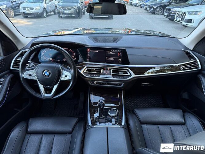 BMW X7 4.0i 43 interauto-car