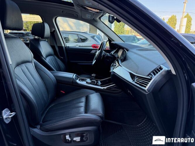 BMW X7 4.0i 49 interauto-car