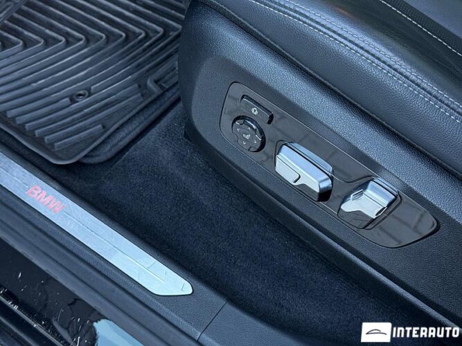 BMW X7 4.0i 42 interauto-car