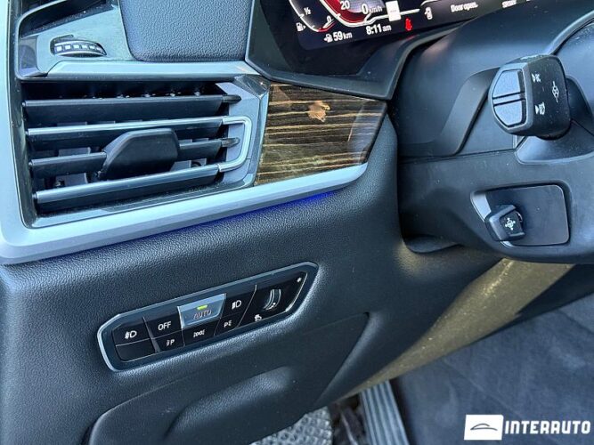 BMW X7 4.0i 41 interauto-car