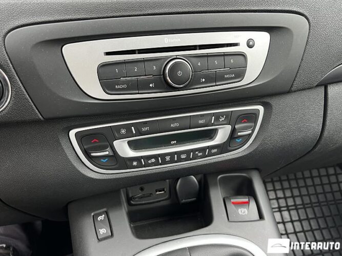 renault Grand Scenic 2015