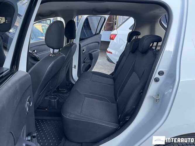 Dacia Sandero 40 interauto-car
