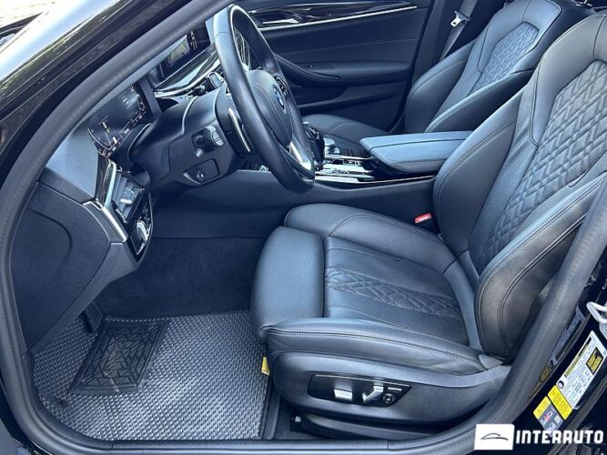 BMW 530e 43 interauto-car