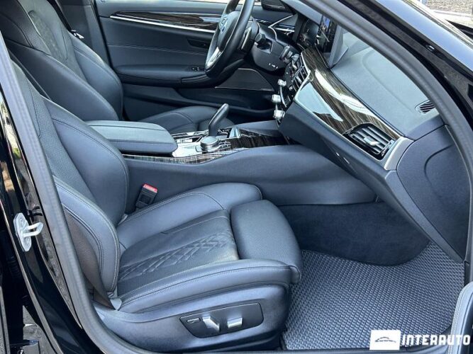 BMW 530e 51 interauto-car