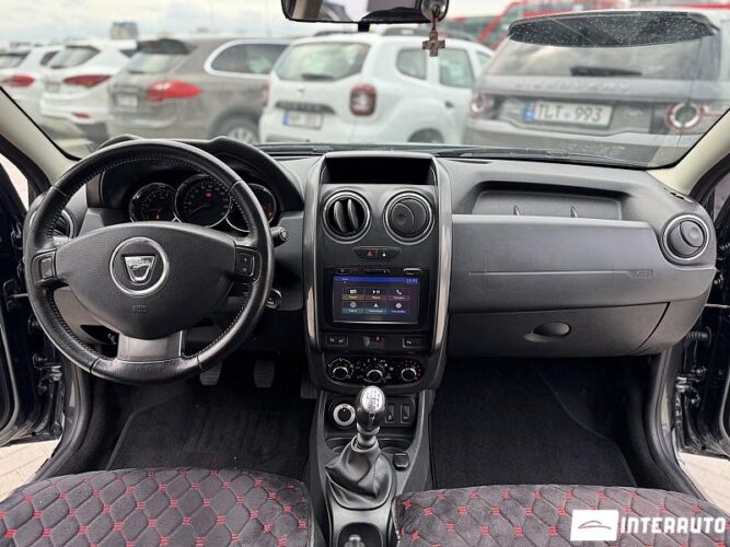 Dacia Duster 36 interauto-car