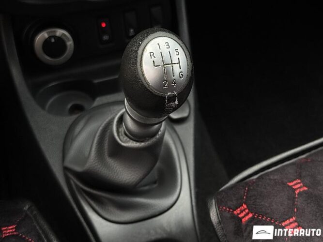 Dacia Duster 42 interauto-car