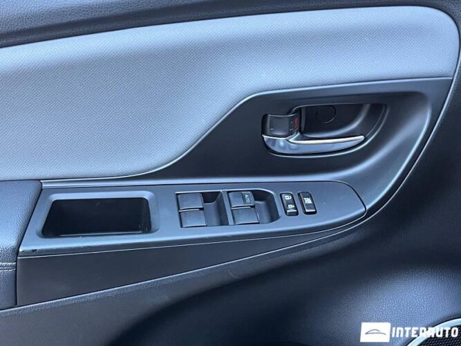 Toyota Yaris 32 interauto-car