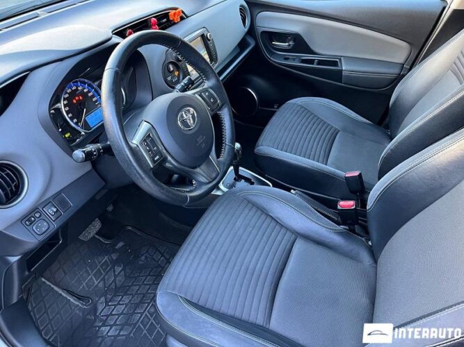 Toyota Yaris 33 interauto-car