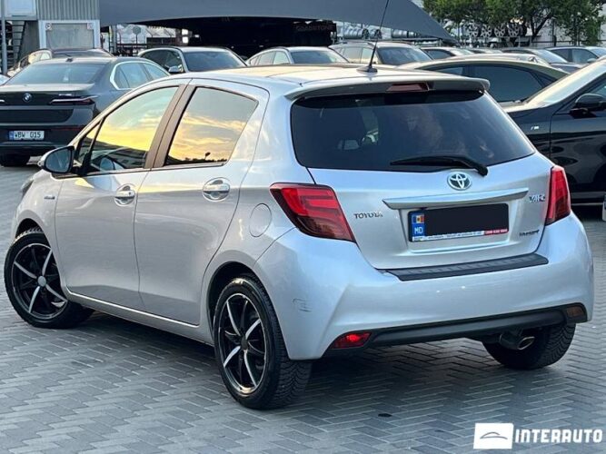 Toyota Yaris 31 interauto-car