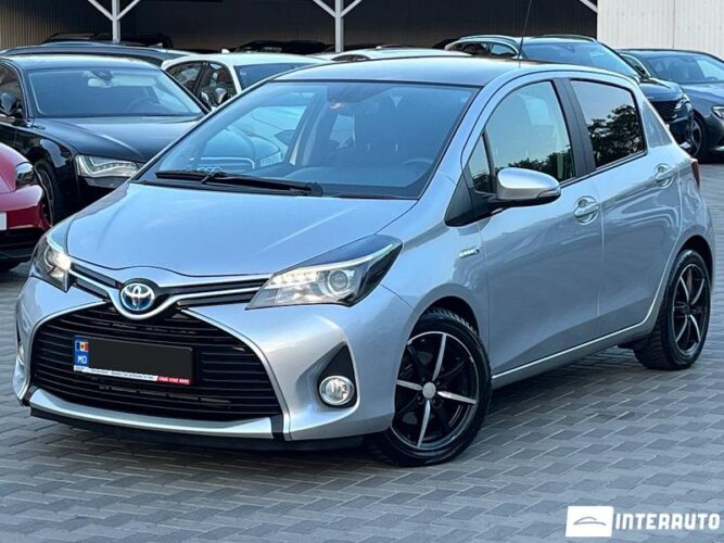 Toyota Yaris 28 interauto-car
