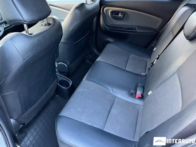 Toyota Yaris 42 interauto-car