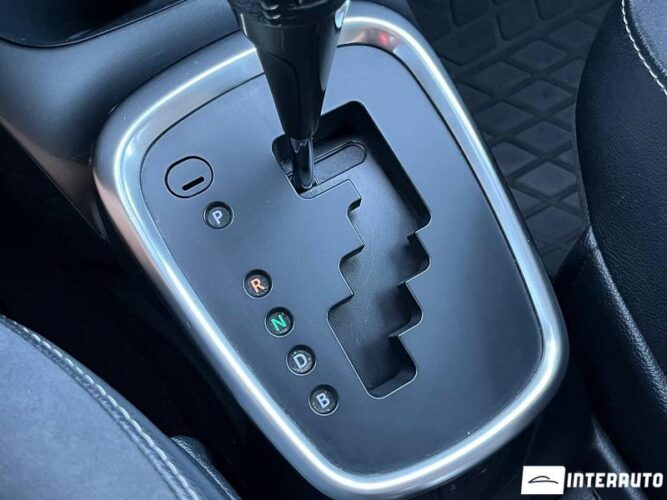 Toyota Yaris 41 interauto-car