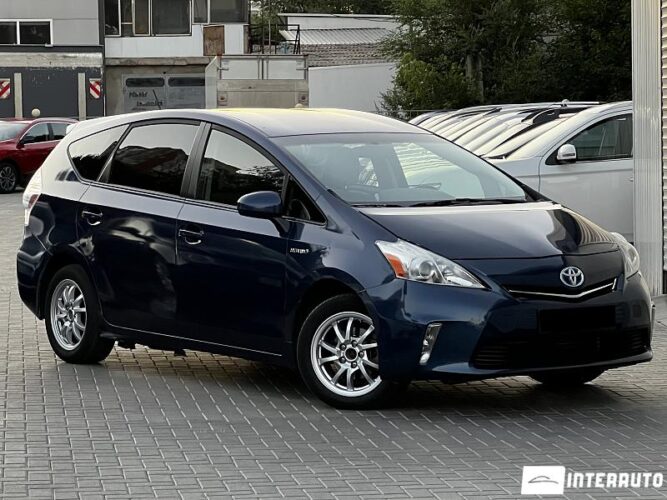 Toyota Prius Plus / V 31 interauto-car