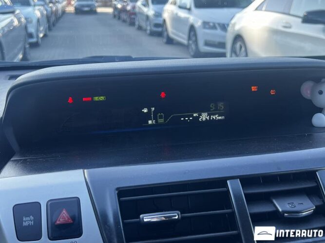 Toyota Prius Plus / V 39 interauto-car