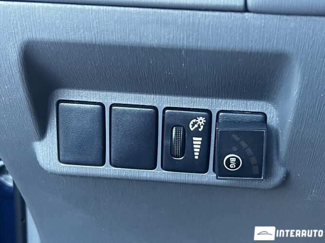 Toyota Prius Plus / V 42 interauto-car