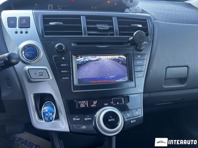 Toyota Prius Plus / V 40 interauto-car