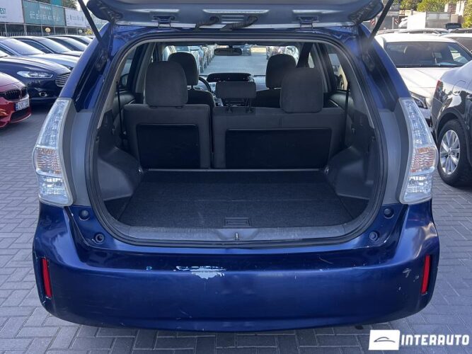 Toyota Prius Plus / V 45 interauto-car