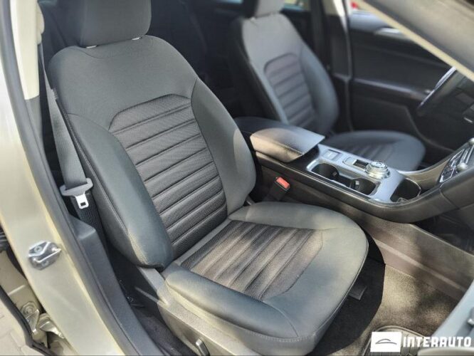 Ford Fusion 35 interauto-car