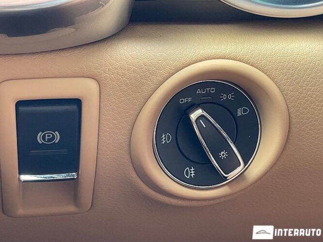 Porsche Cayenne S Hybrid 41 interauto-car