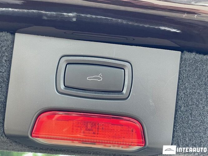 Porsche Cayenne S Hybrid 55 interauto-car