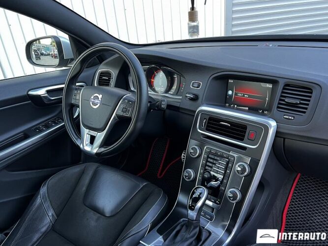 Volvo V 60 34 interauto-car