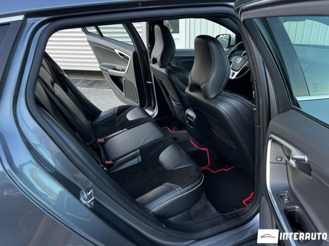 Volvo V 60 36 interauto-car