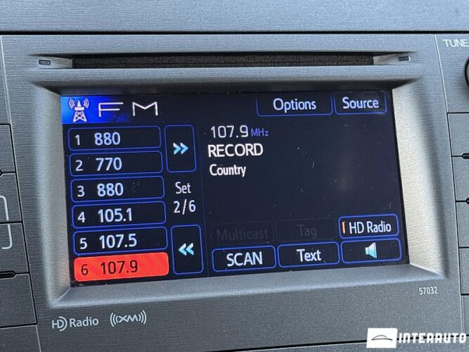 Toyota Prius 39 interauto-car