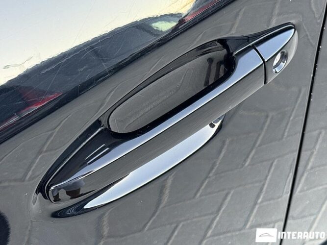 Toyota Prius 46 interauto-car