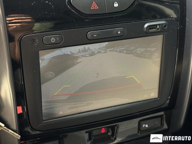 Dacia Duster 40 interauto-car