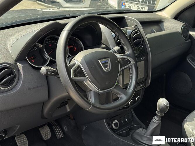 Dacia Duster 36 interauto-car