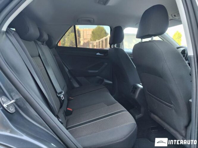 Volkswagen T-Roc 43 interauto-car