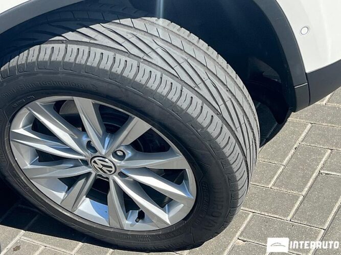 Volkswagen Tiguan 35 interauto-car