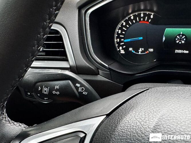 Ford Mondeo 45 interauto-car