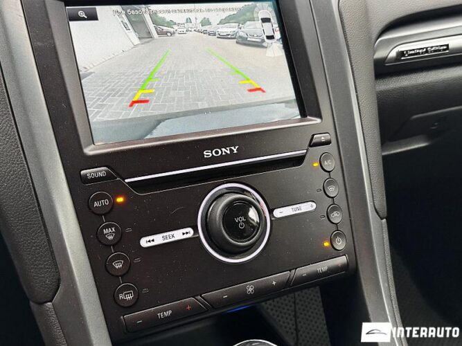 Ford Mondeo 41 interauto-car