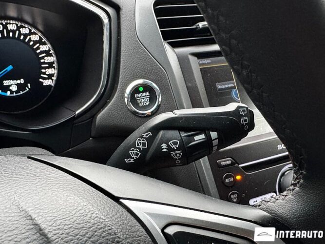 Ford Mondeo 44 interauto-car