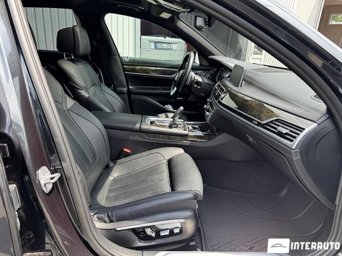 BMW 740 39 interauto-car