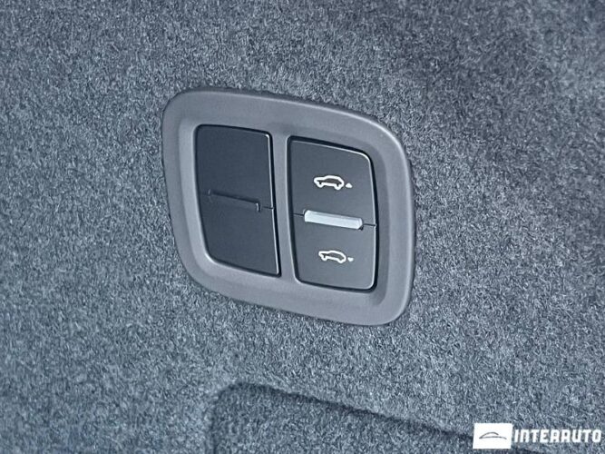 Porsche Cayenne S Coupe 52 interauto-car