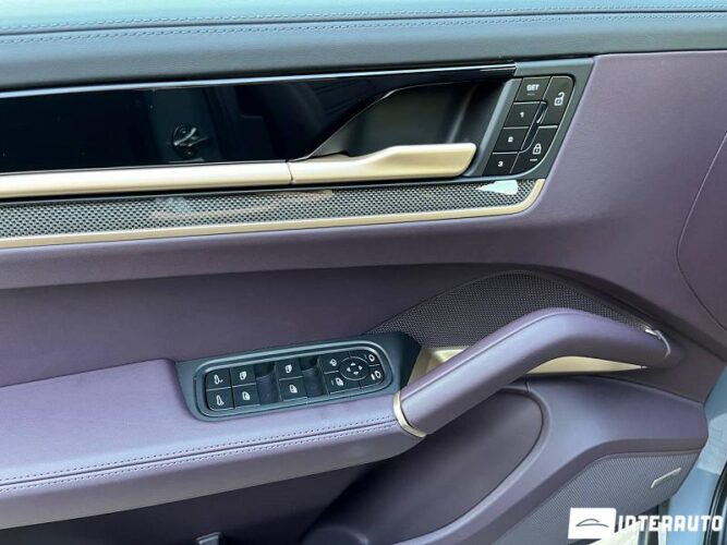 Porsche Cayenne S Coupe 37 interauto-car