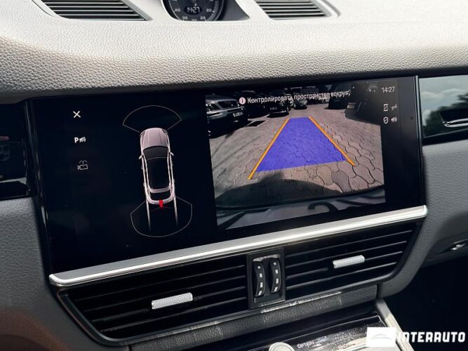 Porsche Cayenne E-Hybrid Coupe 46 interauto-car