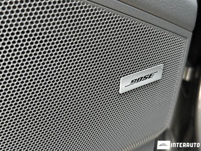 Porsche Cayenne E-Hybrid Coupe 54 interauto-car