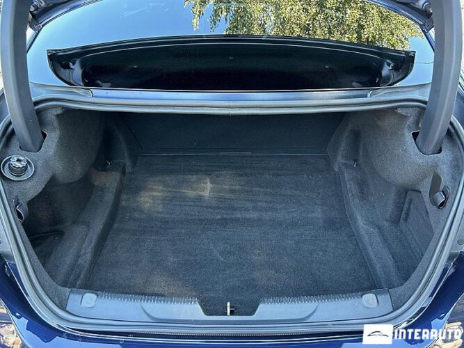 Jaguar XE 50 interauto-car