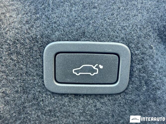 Jaguar XE 51 interauto-car