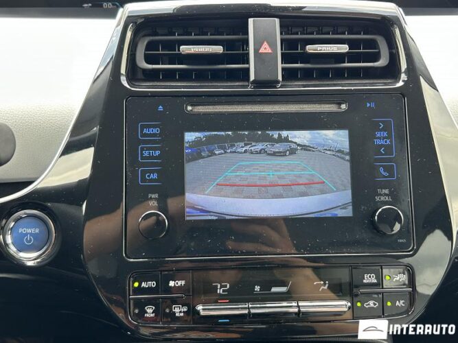 Toyota Prius 45 interauto-car