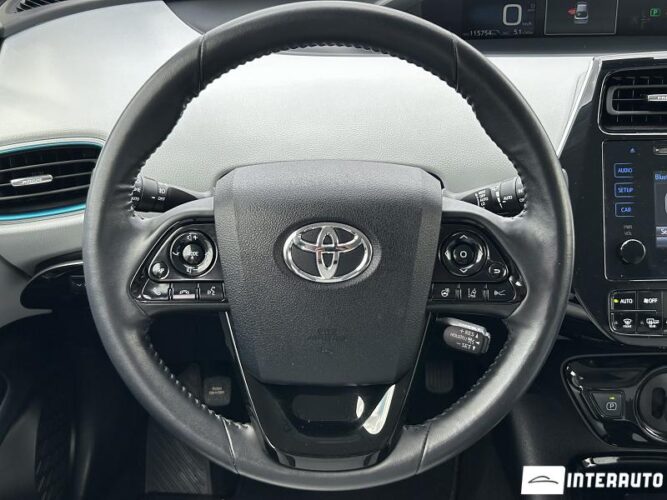 Toyota Prius 43 interauto-car