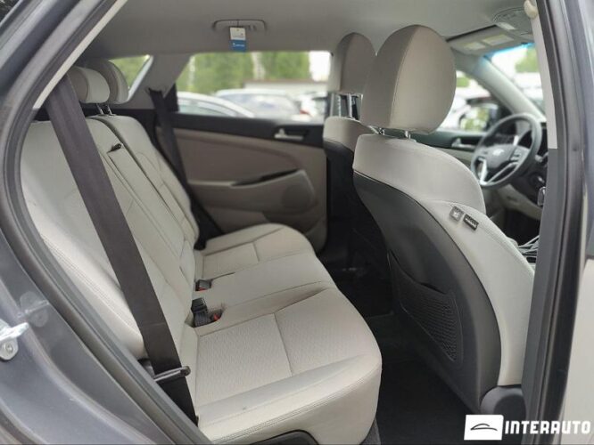 Hyundai Tucson 34 interauto-car